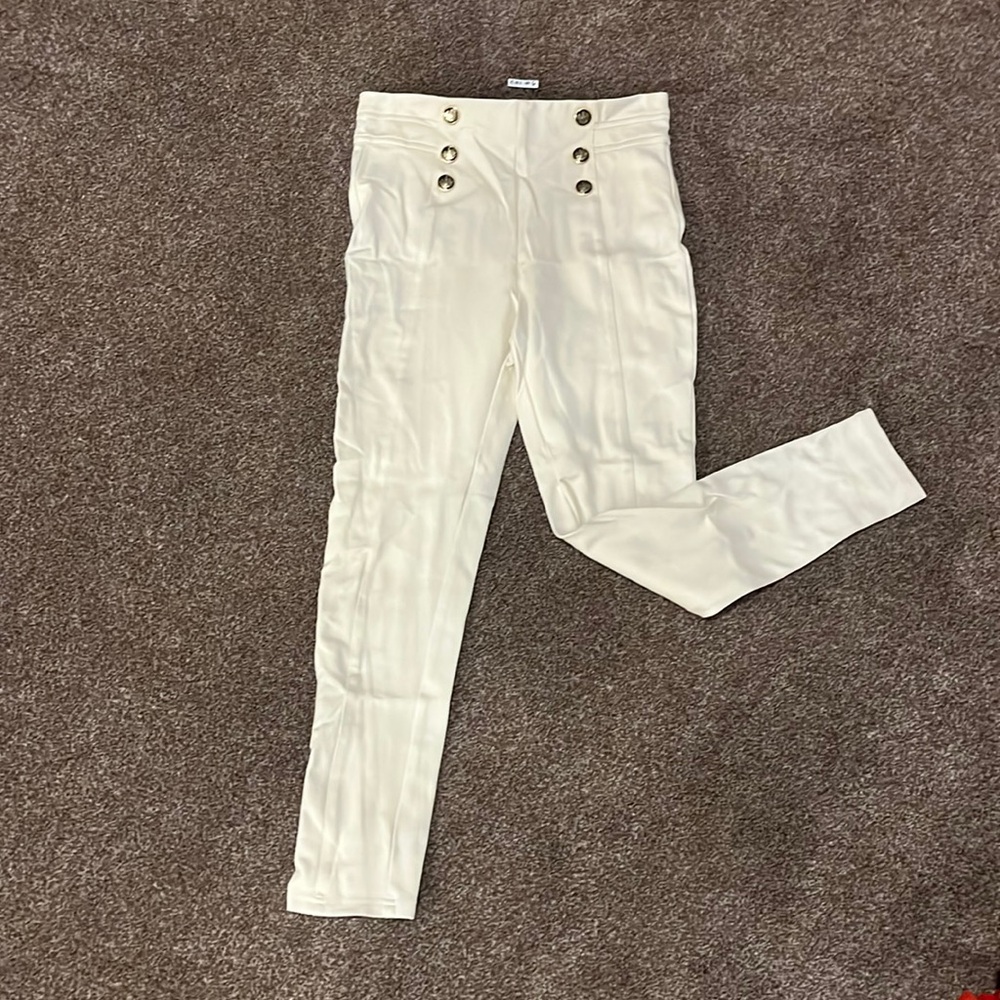 2/$30 Large Zara leggings. Great condition